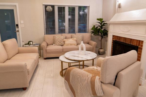 Riverside Luxury Retreat 3B ,3Ba next to downtown